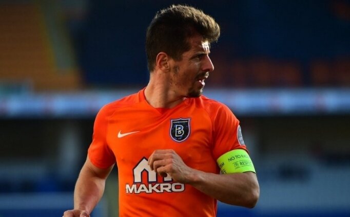 Fenerbahçe'de Emre Belözoğlu'na Resmi Teklif!