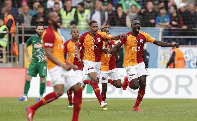 Galatasaray'da Hesaplar Çifte Kupa Için Yapılıyor!