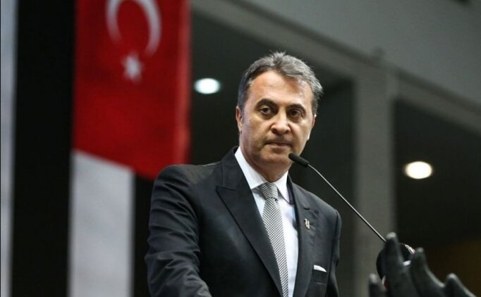 Beşiktaş Taraftarından Fikret Orman'a Tepki: "paralar Nerede?"