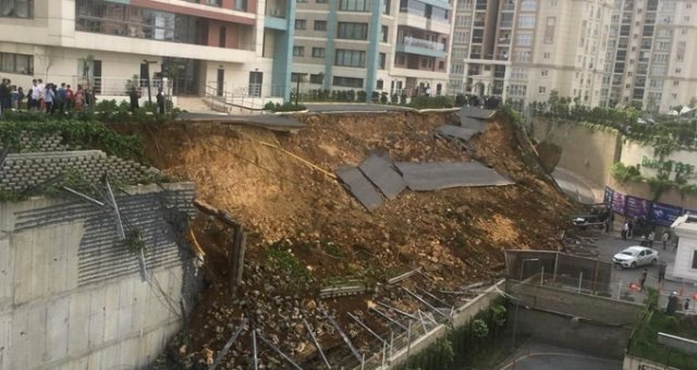 Başakşehir'de Çöken İstinat Duvarının Enkazı Altında Kalan 1 Kişi Hayatını Kaybetti