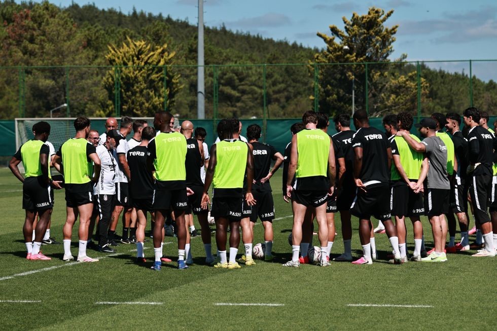besiktas-erzurumspor-fk-maci-hazirliklarini-tamamladi