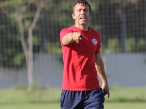 Bülent Korkmaz: "Taraftarımıza Kazanarak Veda Etmek İstiyoruz"