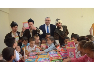 Balıkesir’de Köy Okulu Kütüphaneye Kavuştu