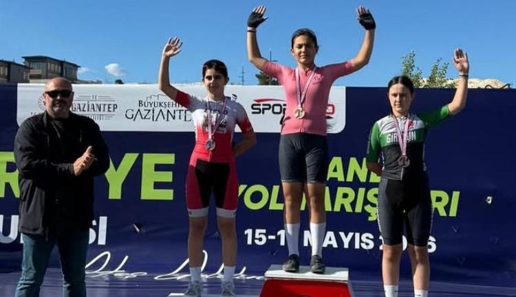 akhisarli-pedallar-gaziantep-te-zirveye-cikti