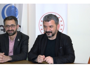 Agd’den Gençlerle ’Allah’ını Seven Defanstan Ayrılmasın’ Söyleşisi