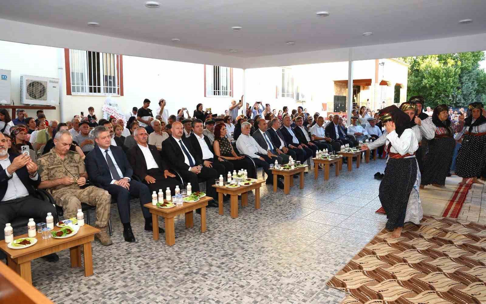 adiyaman-da-muharrem-ayi-dolayisiyla-asure-programi-duzenlendi