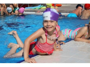 Bayraklı Belediyesi Yüzme Kursu Kayıtları Başladı