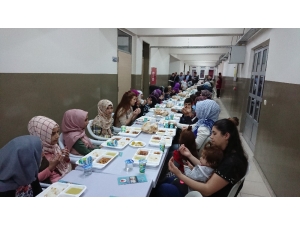 Seyyid Battal Gazi İmam Hatip Ortaokulu Ve Esimder’den İftar Buluşması