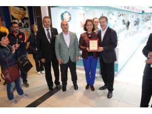 Gürbüz Oğuzlar Anısına 19 Mayıs Bayram Fotoğrafları Sergisi