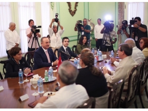 Dışişleri Bakanı Çavuşoğlu Kübalı Mevkidaşı İle Görüştü