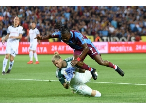 Spor Toto Süper Lig: Trabzonspor: 0 - Beşiktaş: 0 (İlk Yarı)