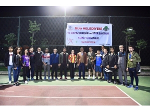 Muş’ta 19 Mayıs Tenis Turnuvası