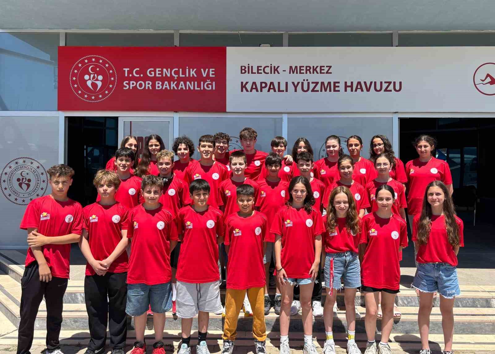 eskisehirli-sporculardan-analig-yuzme-de-buyuk-basari