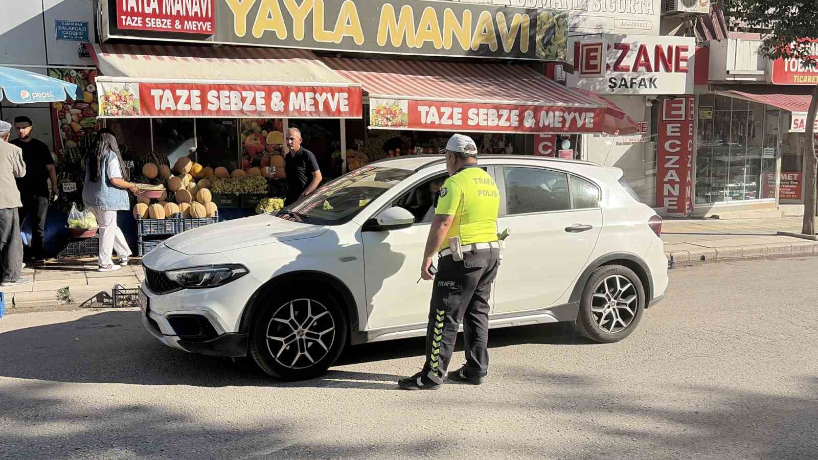 polislerin-gozu-onunde-ters-yone-girdi-10-bin-lira-ceza-yedi