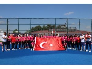 Milli Hokeycilerden 19 Mayıs’ta "Gençliğe Hitabe"li Antrenman