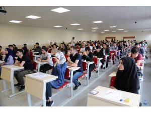 Sivas’ta Eğitim Görebilmek İçin Yarıştılar