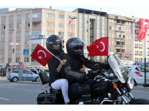 Motosiklet Tutkunları ‘Demirden At’larını 19 Mayıs İçin Sürdü
