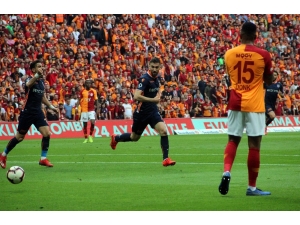 Başakşehir Attı Ortalık Karıştı