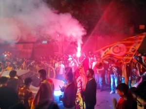 Florya’da Taraftarlar Tesisleri Bayram Yerine Çevirdi