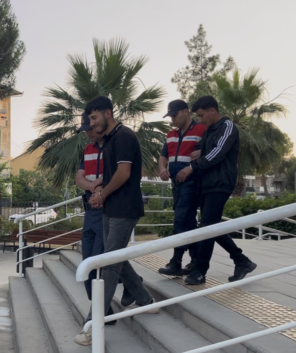 izmir-deki-500-milyon-liralik-bahis-operasyonunda-2-tutuklama-daha
