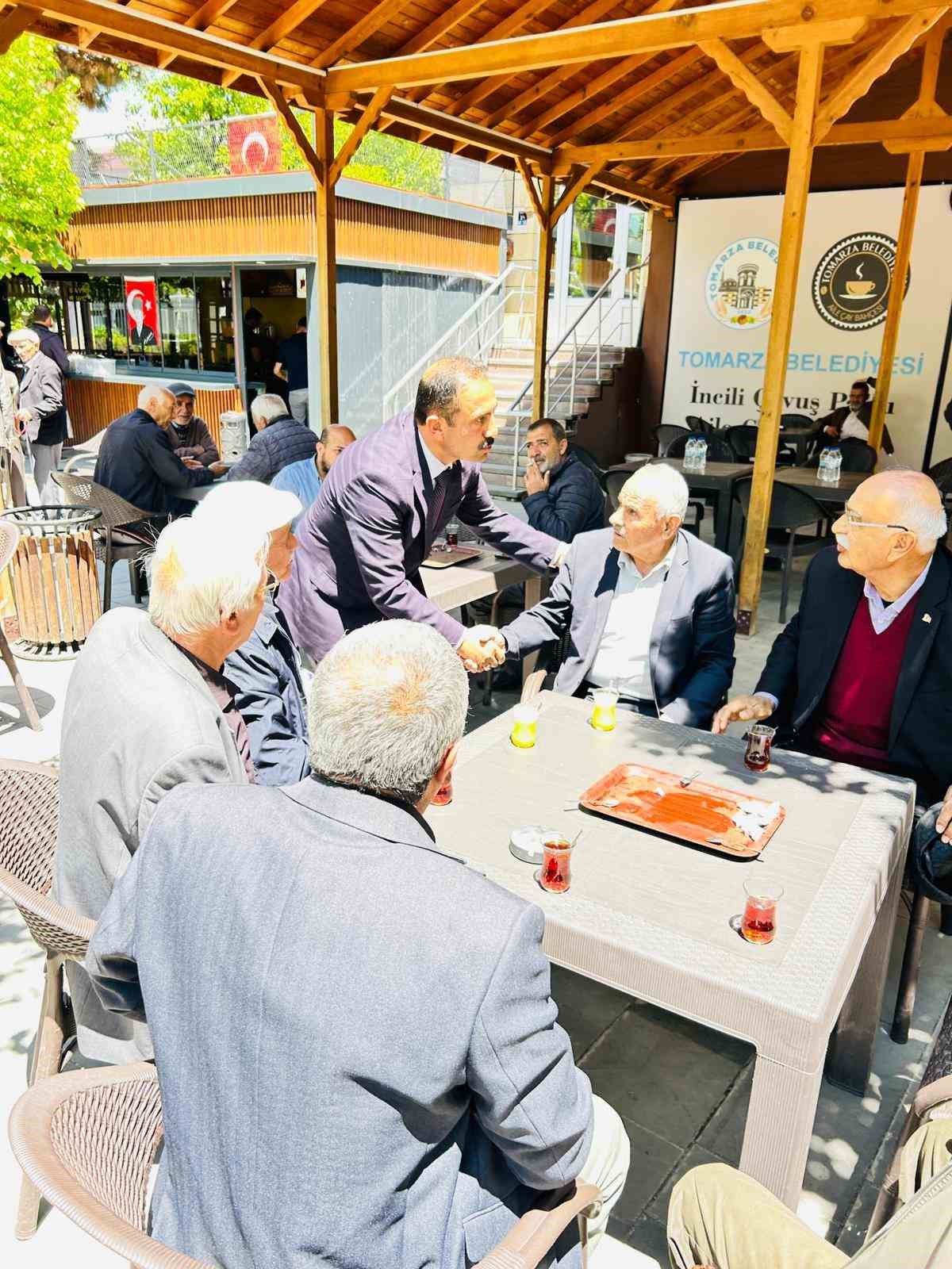 avsar-aslan-tomarzalilarla-bayramlasti