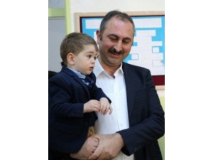 Bakan Gül’den Ailelere Telefon Uyarısı