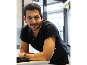 Gülüş Problemi Psikolojiyi Bozuyor