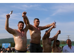 Edirneli Pehlivandan Bulgaristan’da Büyük Başarı