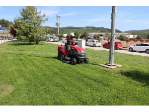 700 Personelle Yeşil Alanlarda Bahar Temizliği