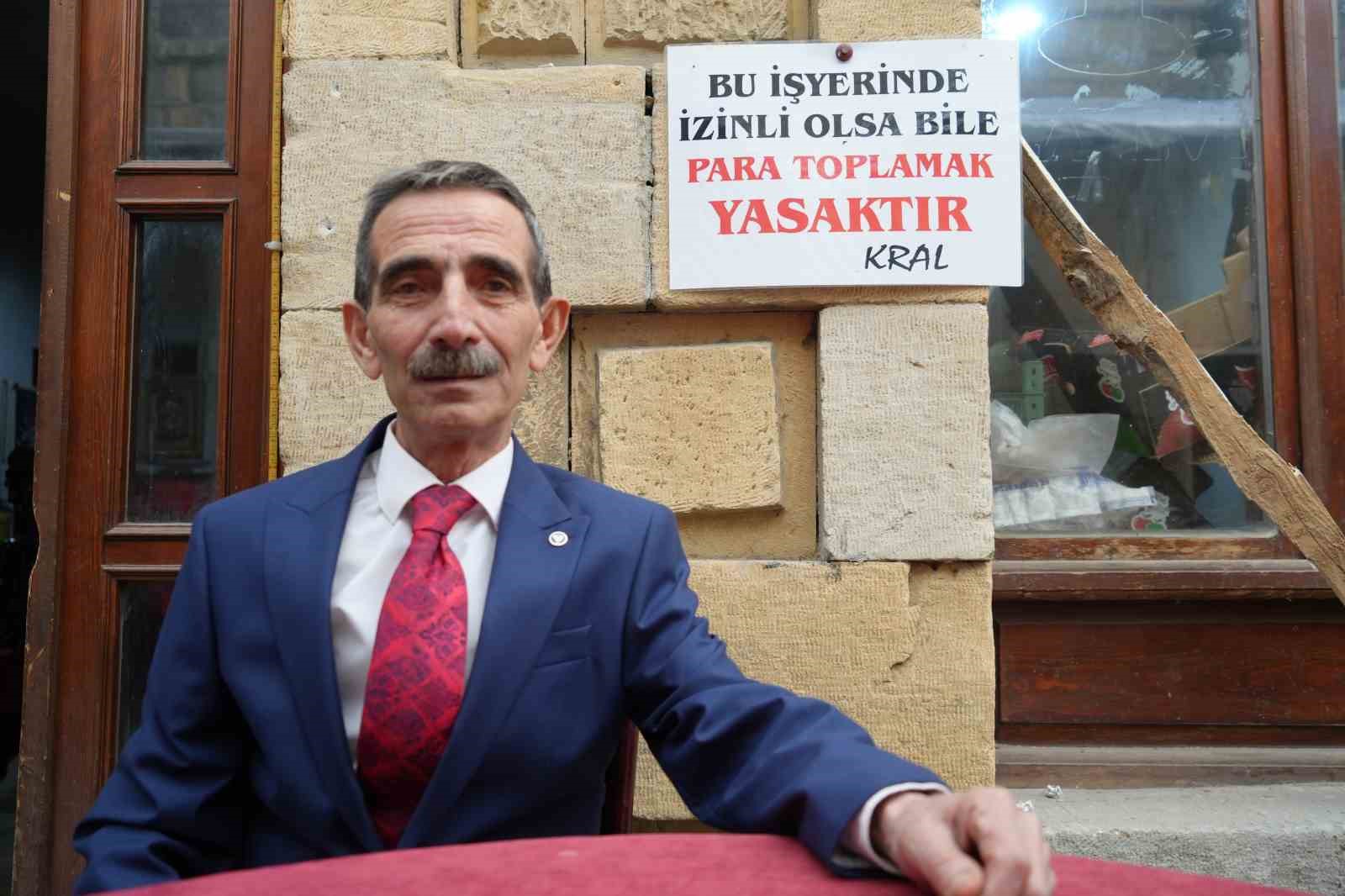 bayburtlu-esnaftan-yeni-kural-once-siyaset-konusulmasini-simdi-de-para-toplanmasini-yasakladi