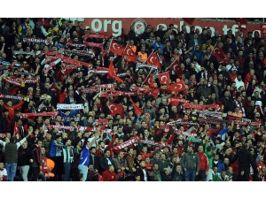 Fransa Maçı Kapalı Gişe!