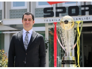 Galatasaray’ın Şampiyonluk Kupası Ankara’dan Yola Çıktı