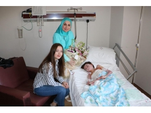 “Kelebek Hastası” Elif’e Umut Oldular