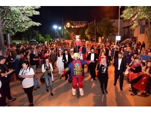 Bilecikliler Fener Alayında Caddelere Sığmadı