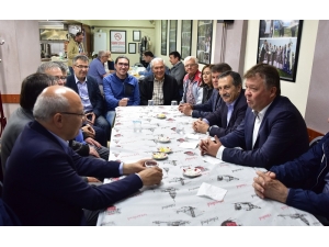 Başkan Ataç Işıkspor İftarına Katıldı