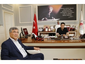 Ak Parti Meclis Üyesi Mehmet Duman Chp’ye Katıldı
