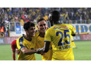 Spor Toto Süper Lig: Mke Ankaragücü: 2 - Sivasspor: 0 (İlk Yarı)