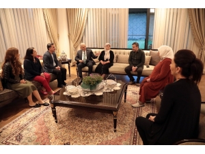 Binali Yıldırım İftarda Yılmaz Ailesini Evinde Misafir Etti