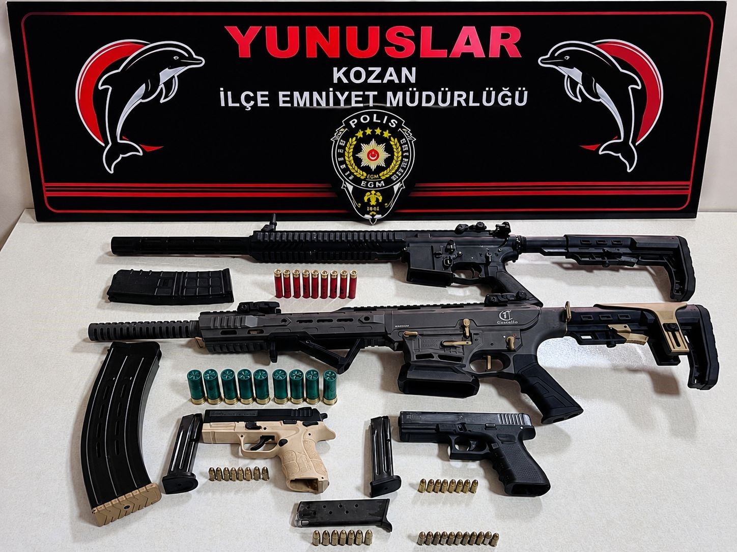 adana-polisi-silah-ele-gecirdi