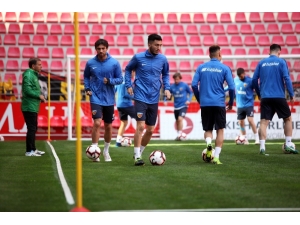 Kadir Has’ta Son Randevu