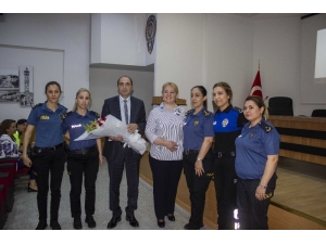 Kadın Polisler Meme Kanseri Konusunda Bilgilendirildi
