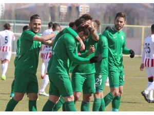 Sivas Belediyespor Evinde Daha Başarılı