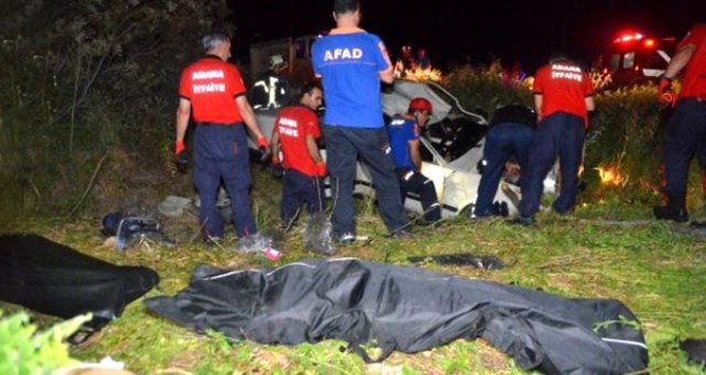 Otomobil Takla Atıp Şarampole Uçtu: 2 Ölü, 2 Yaralı