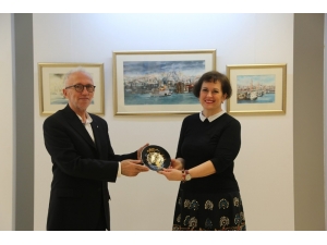 İstanbul’a Resimlerle Yolculuk