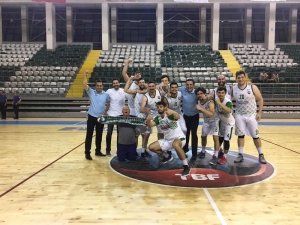 Salihli’nin Dev Adamları 2. Lig’e Çok Yakın