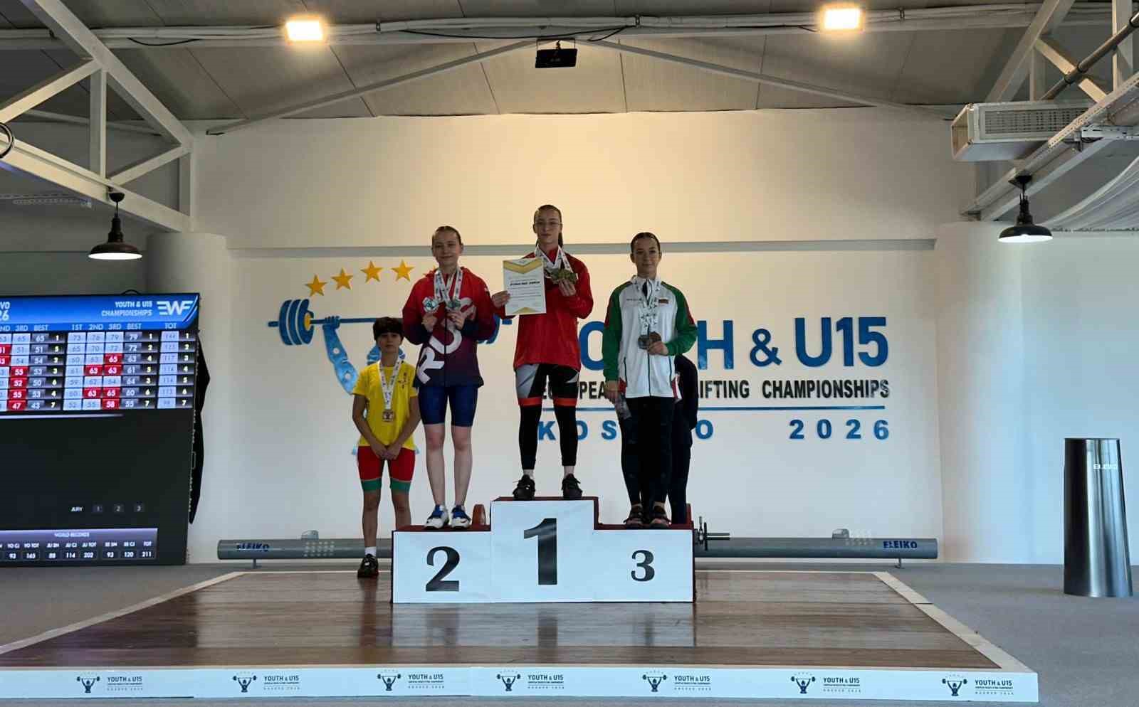 u-15-ve-yildizlar-avrupa-halter-sampiyonasi-nda-millilerden-3-avrupa-rekoru
