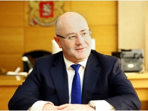 Gürcistan Savunma Bakanı İzoria: "Abd Askeri Üslerinin Olmasını Memnuniyetle Karşılıyorum"