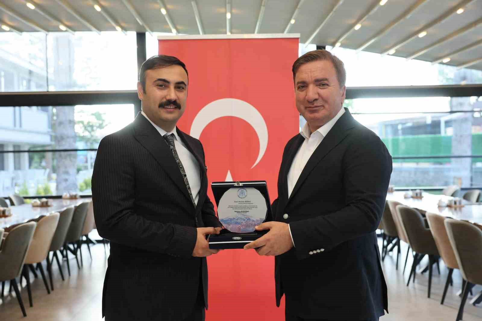 erzincan-cumhuriyet-bassavcisi-degerli-icin-veda-programi-duzenlendi