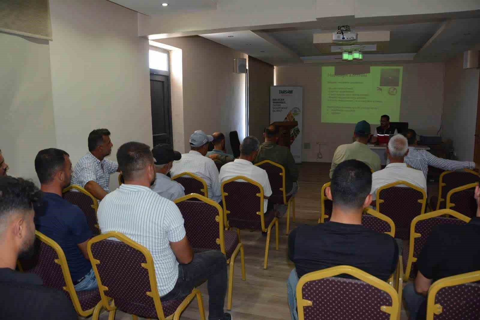 hatay-da-hayvan-sagligi-icin-asilama-ve-uretici-egitimleri-suruyor