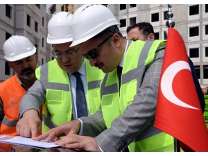 Vali Şentürk, Sağlık Yatırımlarını İnceledi